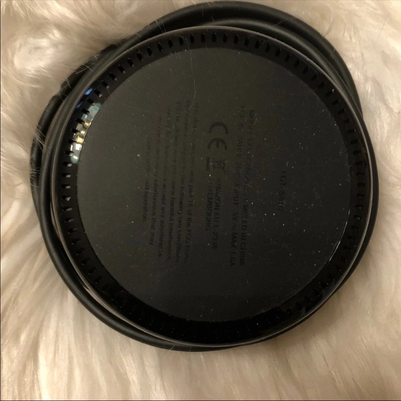 Amazon Echo Dot 2nd Generation w/ Alexa - Picture 5 of 7